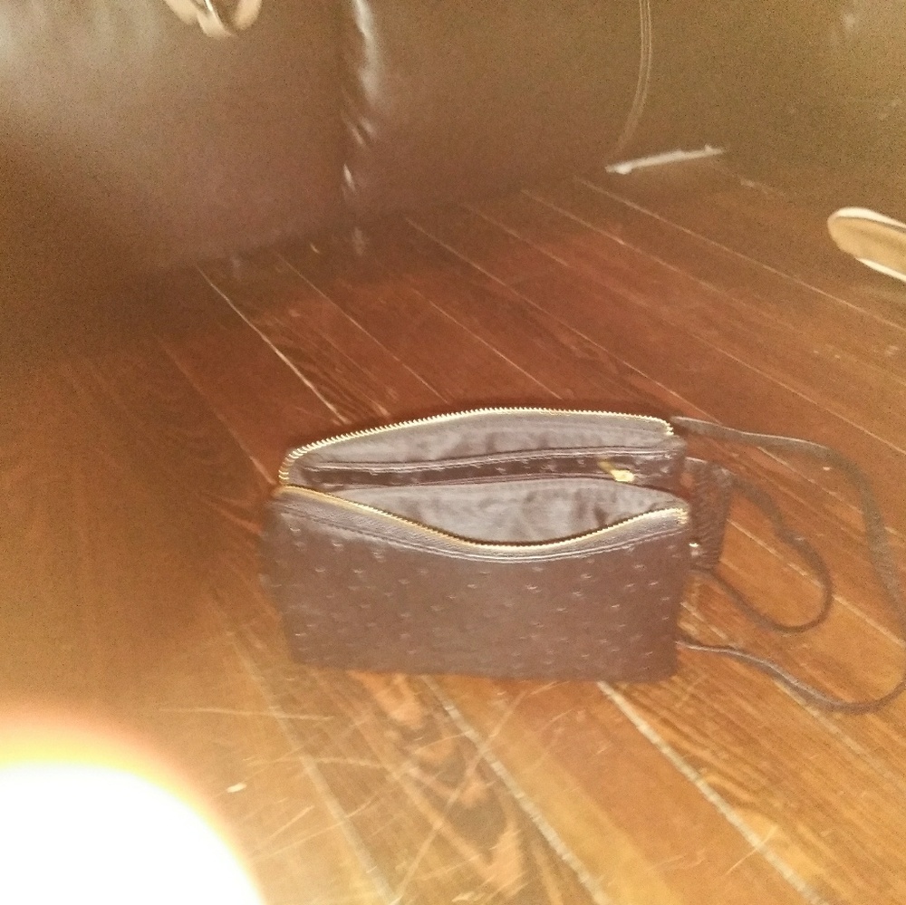 Purses - Picture 3 of 3